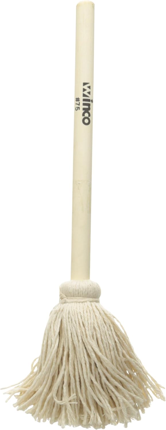 Reliable 13-Inch Oil Mop Winco Quality for Clean Completeness