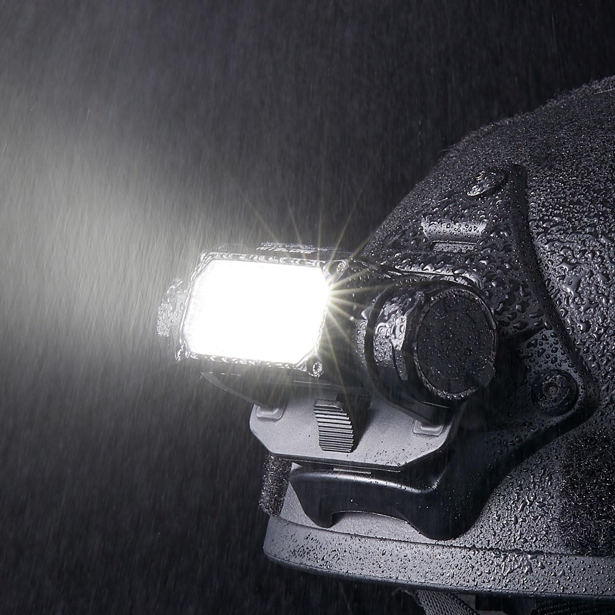 BLADE BRIGHT Nitecore HC65M UHE Rechargeable Helmet Headlamp