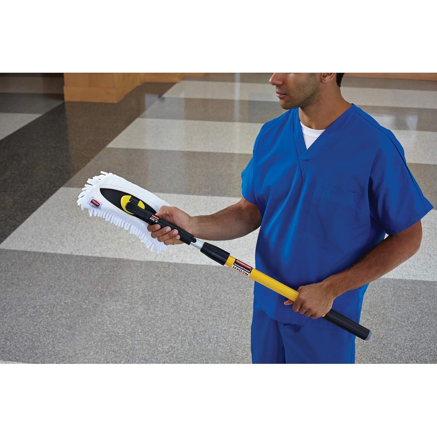 Rubbermaid Quick-Connect Flexible Microfiber Mop Frame 11-Inch Black