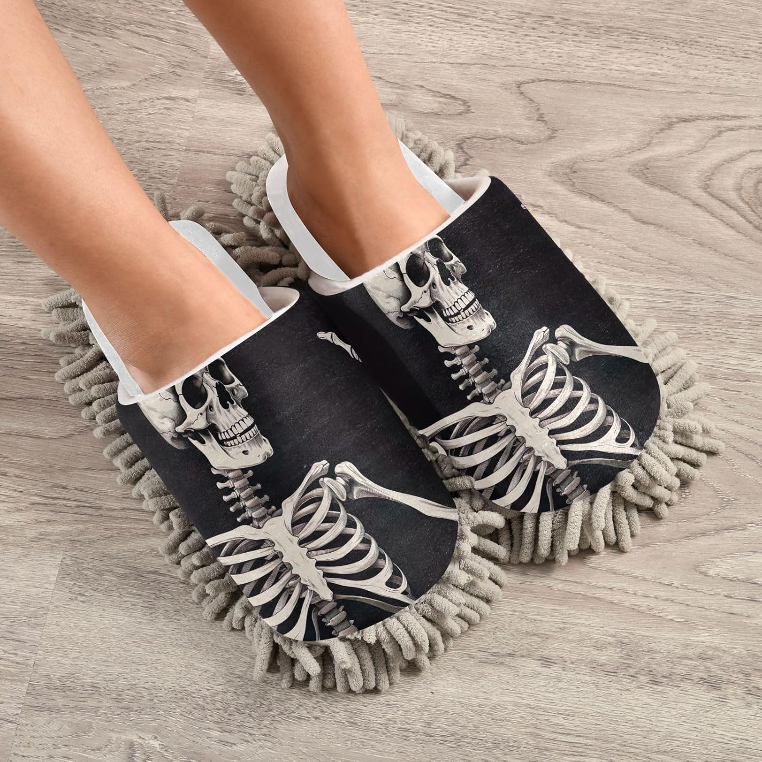 Feet-Pleasing White Microfiber Mop Slippers