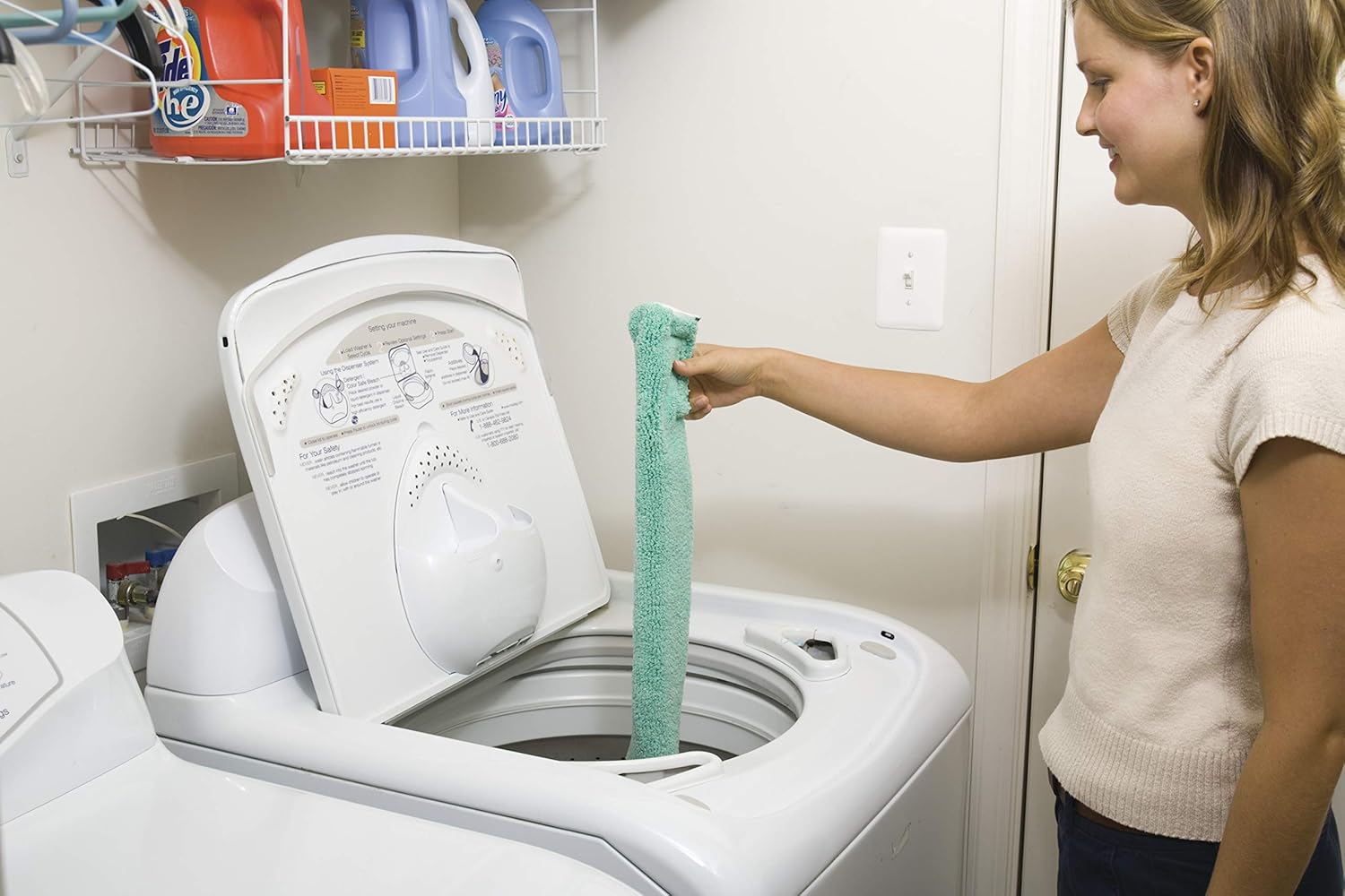 Rubbermaid HYGEN Flexible Microfiber Dusting Cover 20 in Green